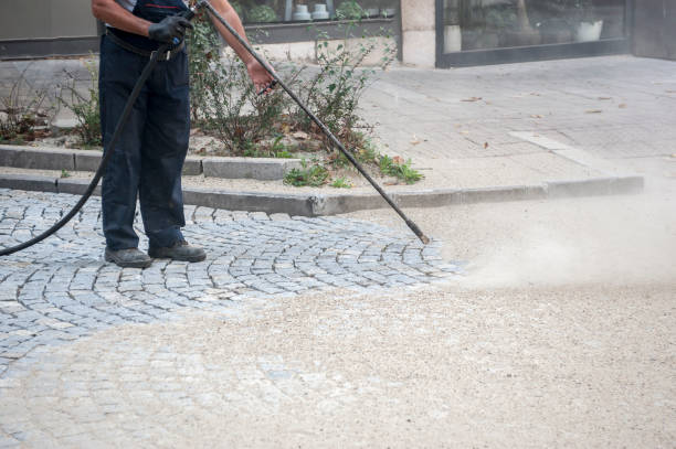 Best Gutter Cleaning  in Madera Acres, CA